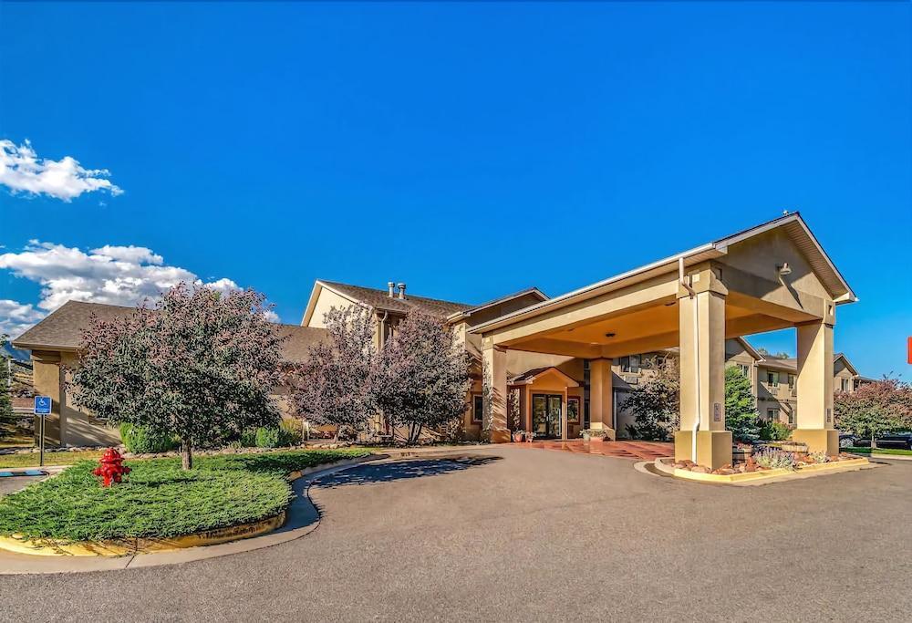 Wingate By Wyndham New Castle - Glenwood Springs Hotel Exterior photo