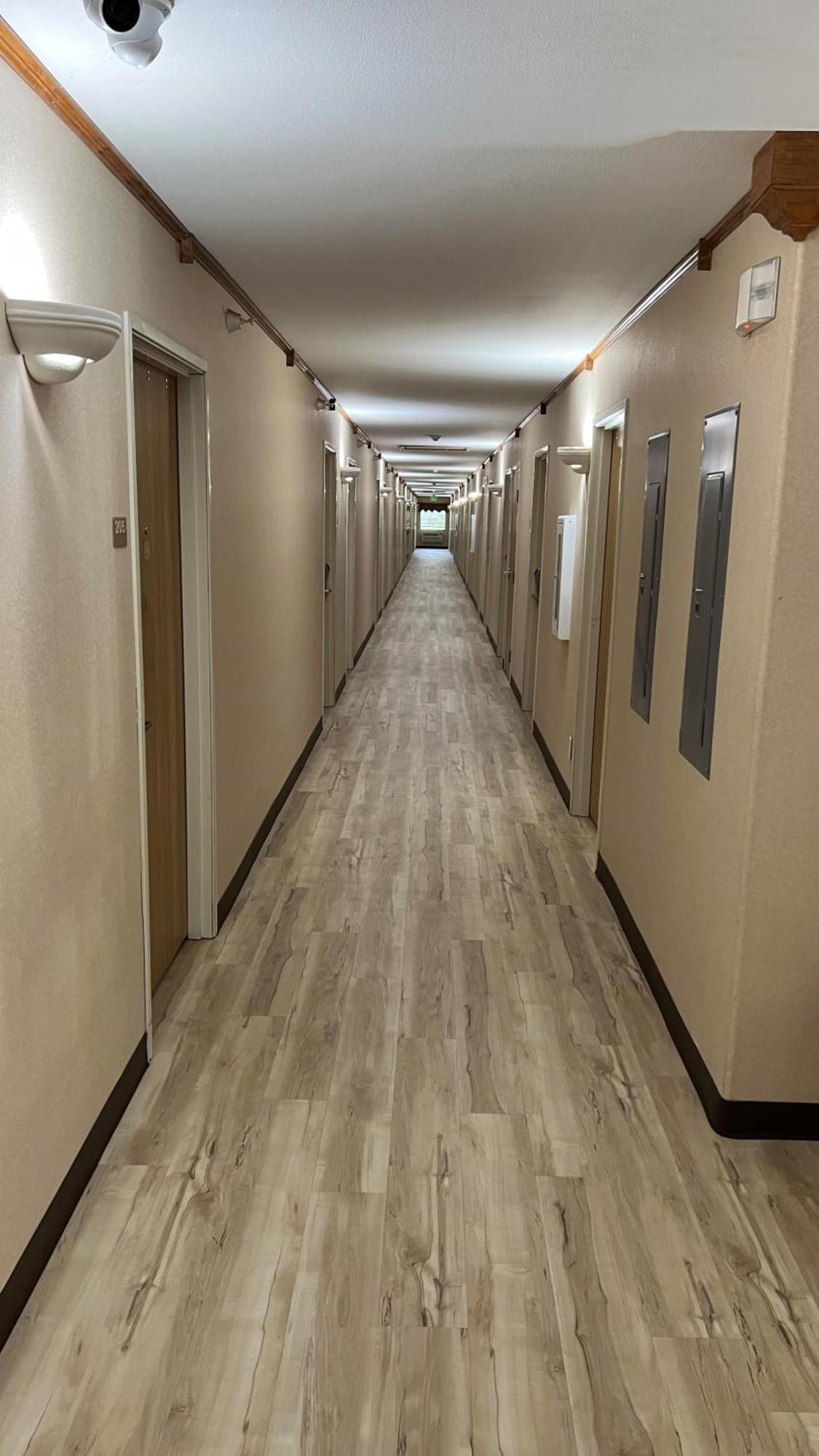 Wingate By Wyndham New Castle - Glenwood Springs Hotel Exterior photo