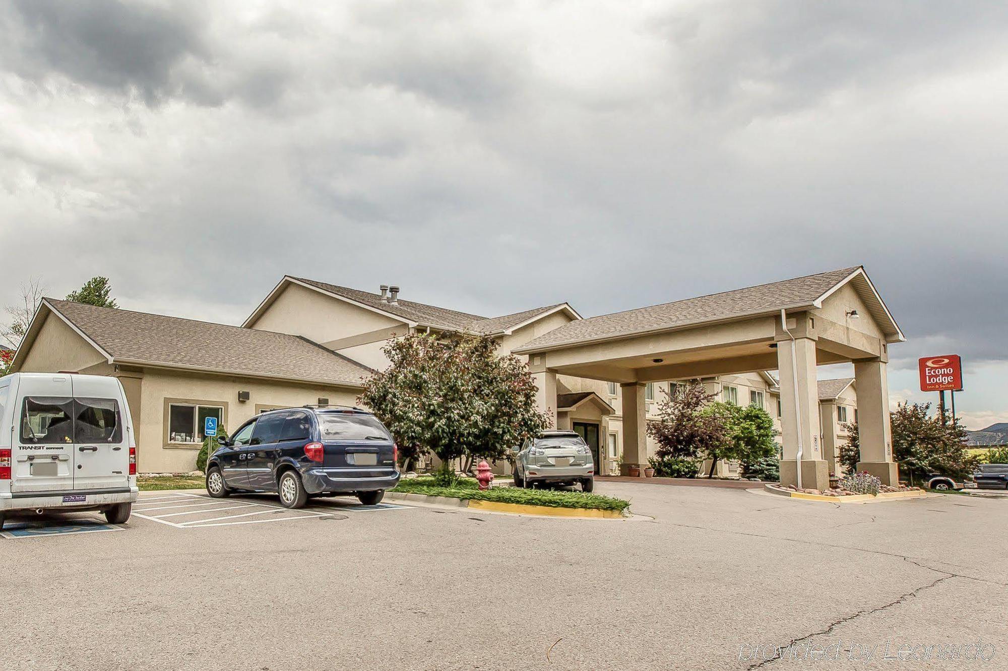 Wingate By Wyndham New Castle - Glenwood Springs Hotel Exterior photo