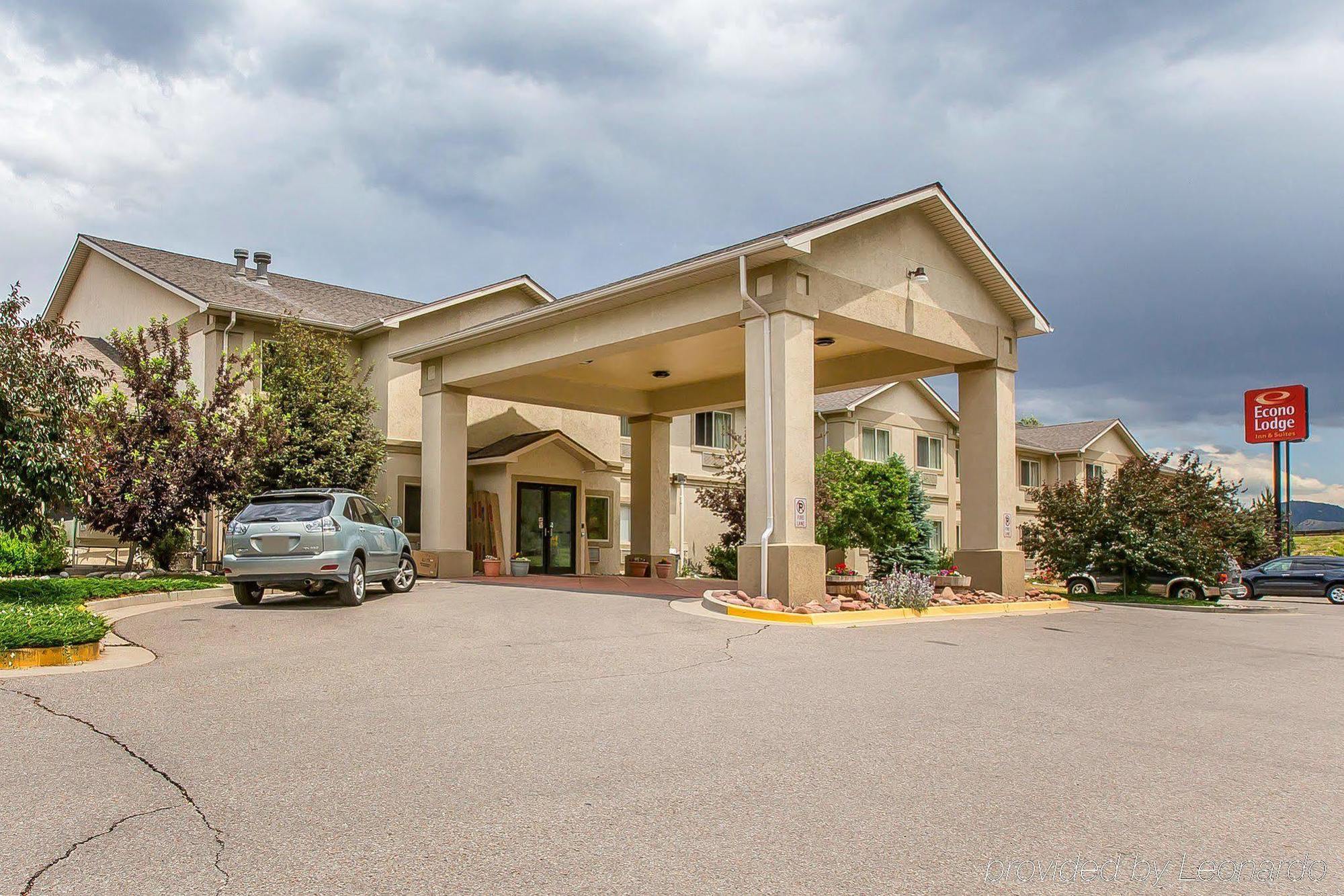 Wingate By Wyndham New Castle - Glenwood Springs Hotel Exterior photo
